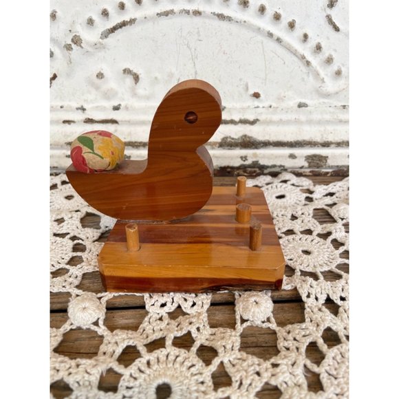 Vintage Wood Bird Scissor Holder, Pin Cushion Thread Spool sewing caddy - Picture 2 of 10